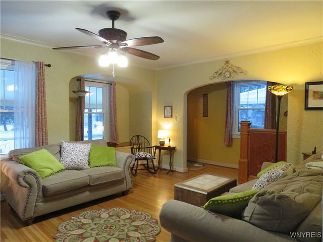 5669 East Lane, Hamburg, NY 14085