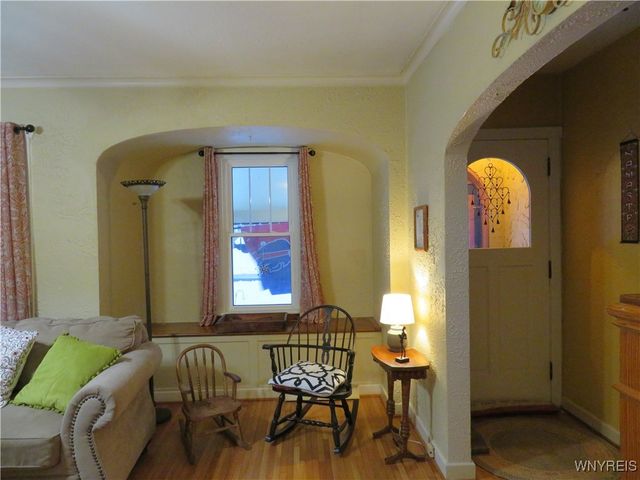 5669 East Lane, Hamburg, NY 14085