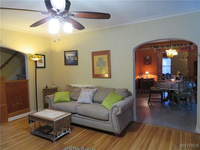 5669 East Lane, Hamburg, NY 14085