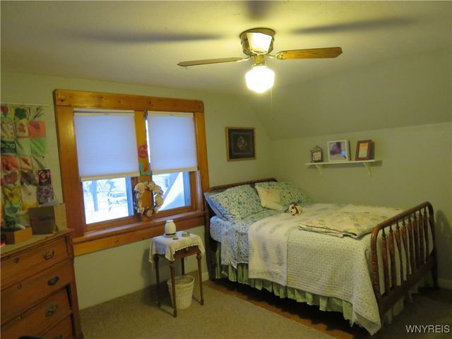 5669 East Lane, Hamburg, NY 14085