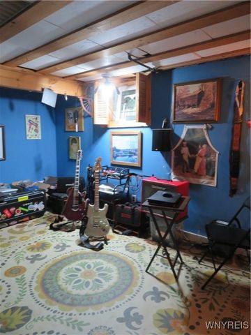 5669 East Lane, Hamburg, NY 14085