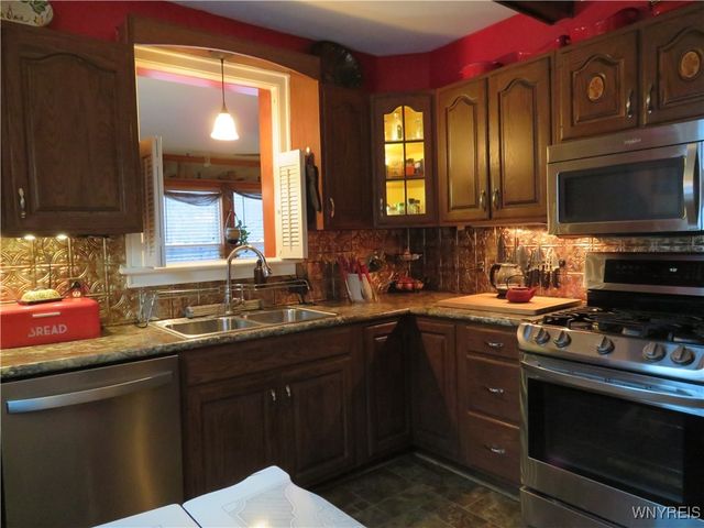 5669 East Lane, Hamburg, NY 14085