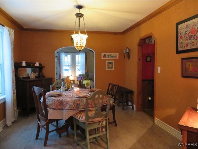 5669 East Lane, Hamburg, NY 14085