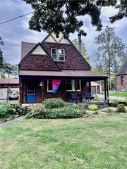 5669 East Lane, Hamburg, NY 14085