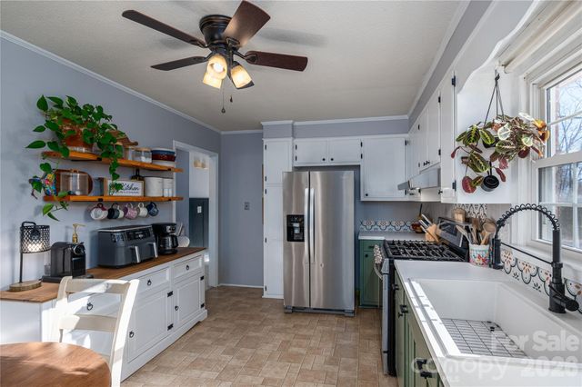 1466 Pressley Drive, Lincolnton, NC 28092