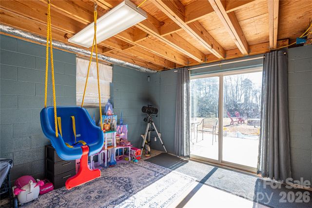 1466 Pressley Drive, Lincolnton, NC 28092