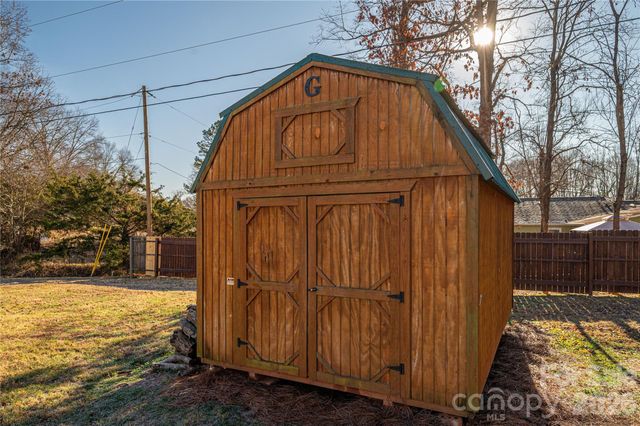 1466 Pressley Drive, Lincolnton, NC 28092