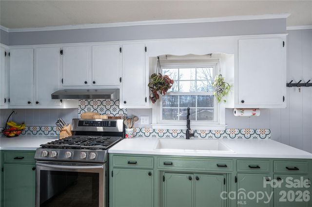 1466 Pressley Drive, Lincolnton, NC 28092