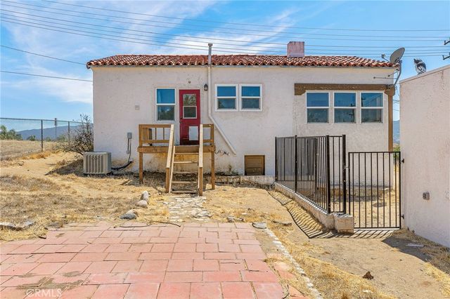 1103 W Sumner, Lake Elsinore, CA 92530