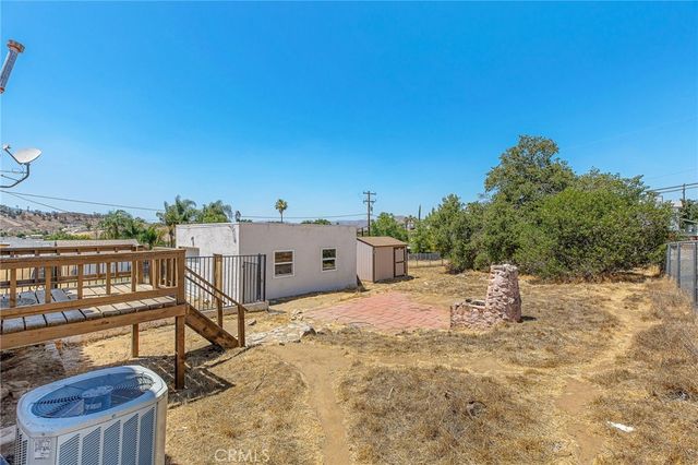 1103 W Sumner, Lake Elsinore, CA 92530