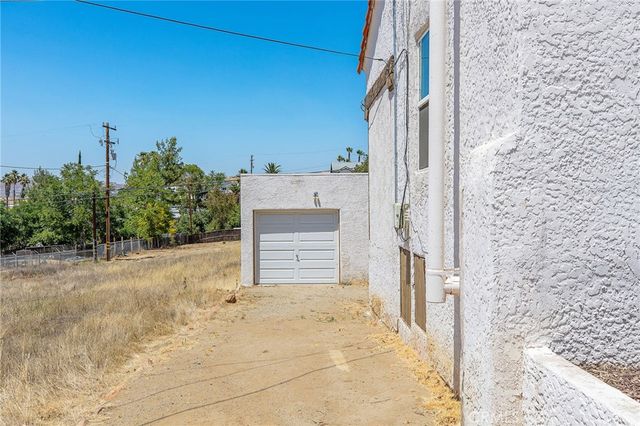1103 W Sumner, Lake Elsinore, CA 92530
