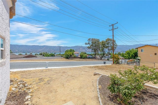 1103 W Sumner, Lake Elsinore, CA 92530