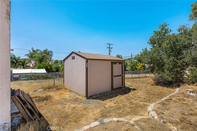 1103 W Sumner, Lake Elsinore, CA 92530