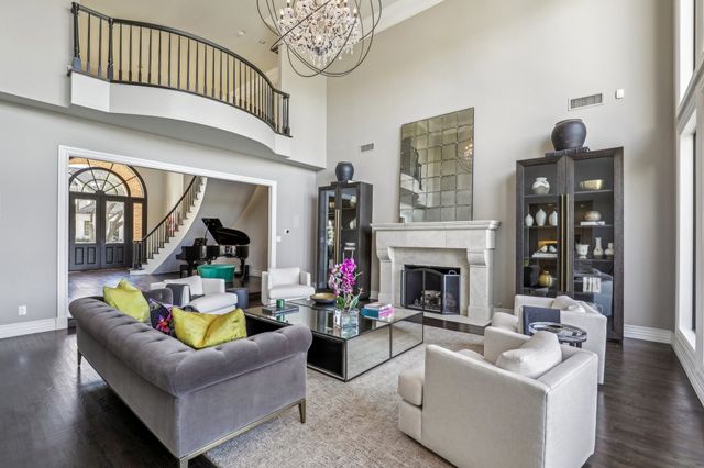 17611 Cedar Creek Canyon Drive, Dallas, TX 75252