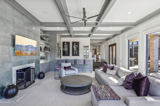 17611 Cedar Creek Canyon Drive, Dallas, TX 75252