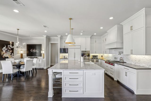 17611 Cedar Creek Canyon Drive, Dallas, TX 75252