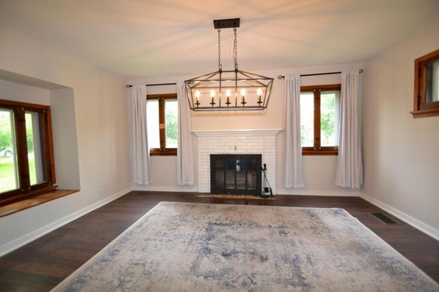 18435 Hoffman AVENUE, Brookfield, WI 53045