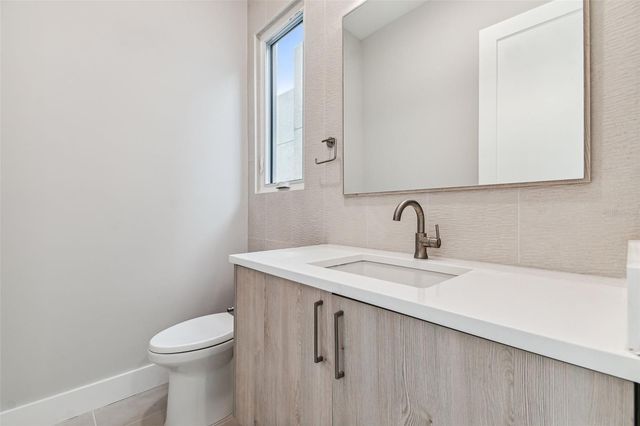 370 6TH STREET S, St Petersburg, FL 33701