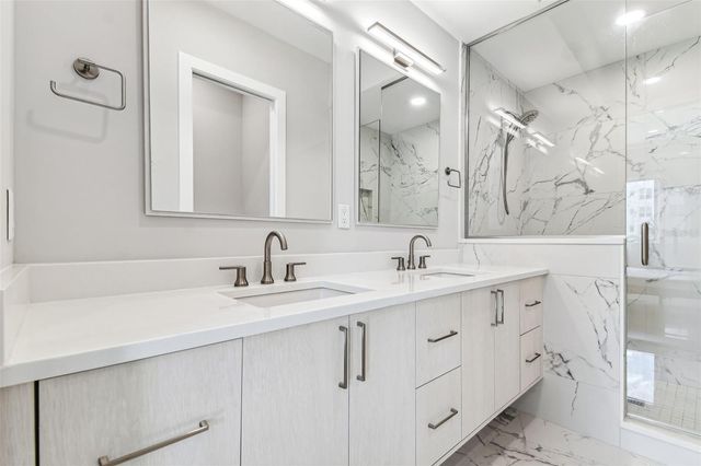 370 6TH STREET S, St Petersburg, FL 33701