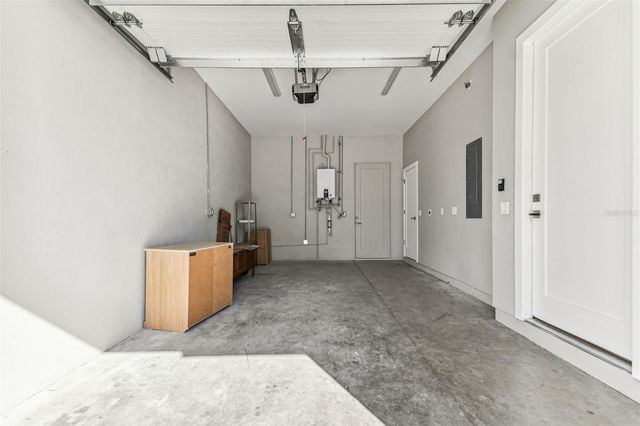 370 6TH STREET S, St Petersburg, FL 33701