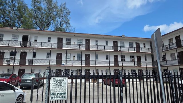 7001 NW 15th Ave 8, Miami, FL 33147