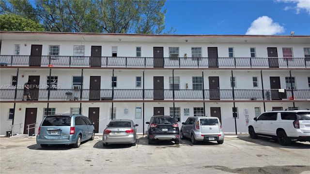 7001 NW 15th Ave 8, Miami, FL 33147