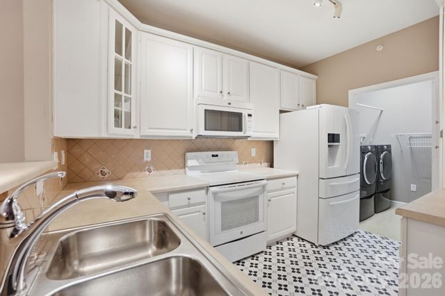 12425 Copper Mountain Boulevard 12425,Garage 188, Charlotte, NC 28277