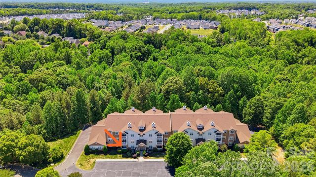 12425 Copper Mountain Boulevard 12425,Garage 188, Charlotte, NC 28277