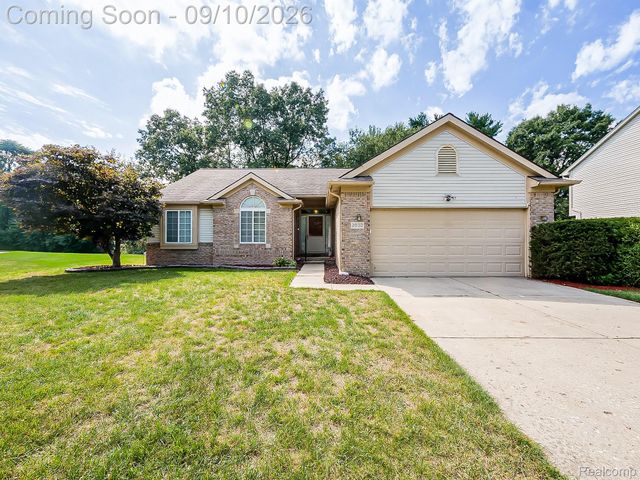 2030 Orchard Court, West Bloomfield Charter Township, MI 48324