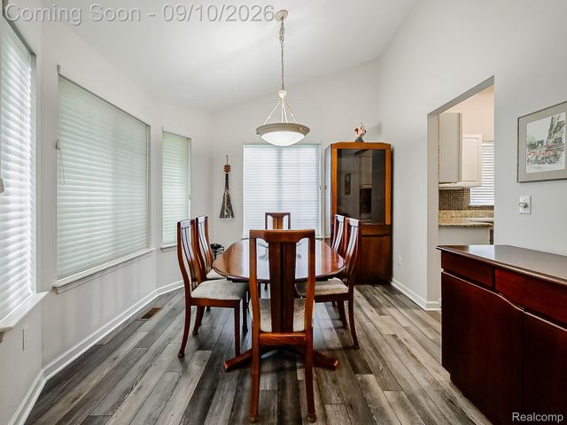 2030 Orchard Court, West Bloomfield Charter Township, MI 48324