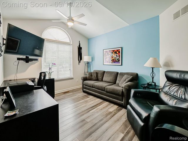 2030 Orchard Court, West Bloomfield Charter Township, MI 48324