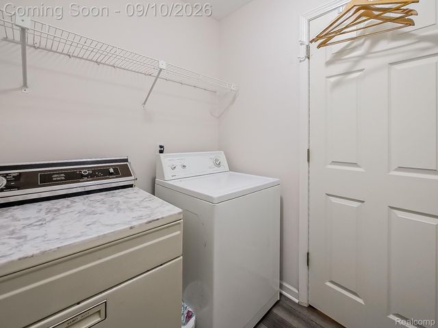 2030 Orchard Court, West Bloomfield Charter Township, MI 48324