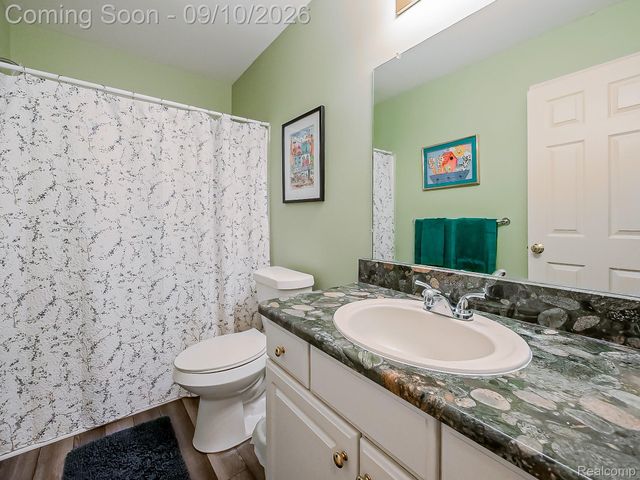 2030 Orchard Court, West Bloomfield Charter Township, MI 48324