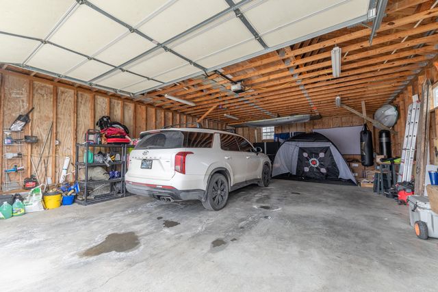 100 Dogwood Lane, Lily, KY 40740