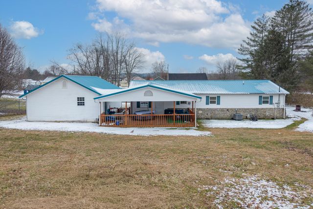 100 Dogwood Lane, Lily, KY 40740