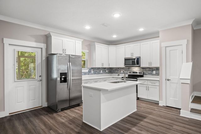 222 N Sand Palm Road Savannah Unit, Freeport, FL 32439