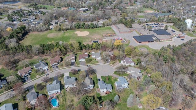 1081 Gilbert Court, Stillwater, MN 55082