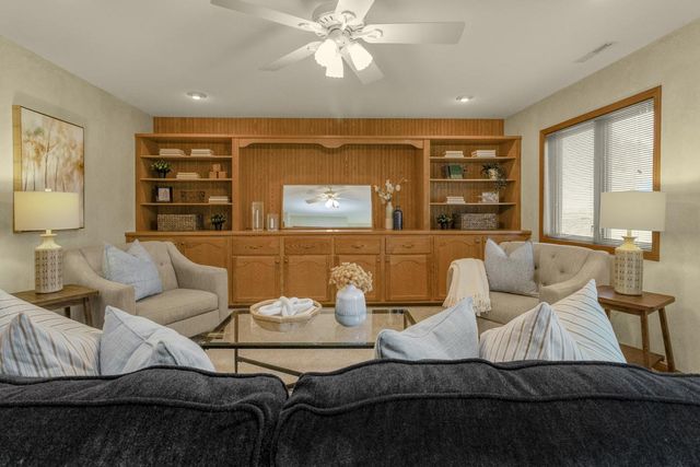 1081 Gilbert Court, Stillwater, MN 55082