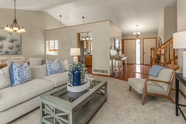 1081 Gilbert Court, Stillwater, MN 55082