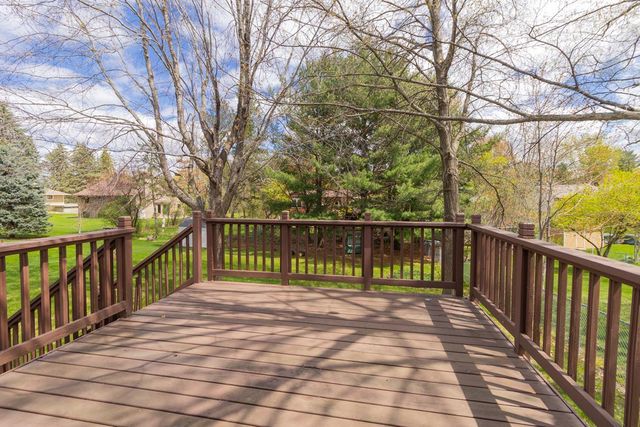 1081 Gilbert Court, Stillwater, MN 55082