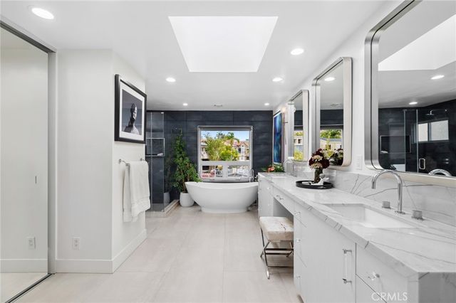 500 Harbor Island Drive, Newport Beach, CA 92660