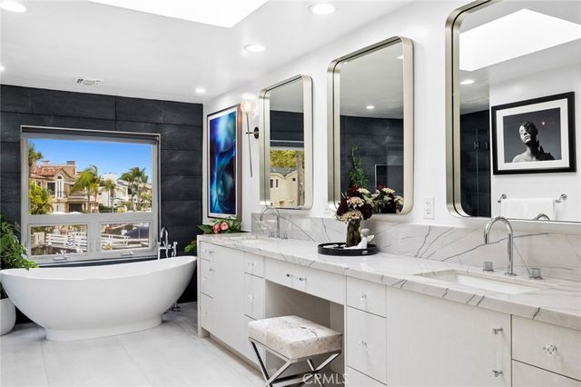 500 Harbor Island Drive, Newport Beach, CA 92660