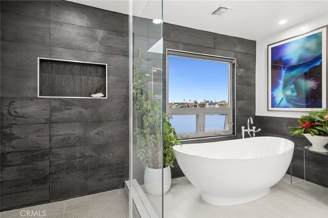 500 Harbor Island Drive, Newport Beach, CA 92660