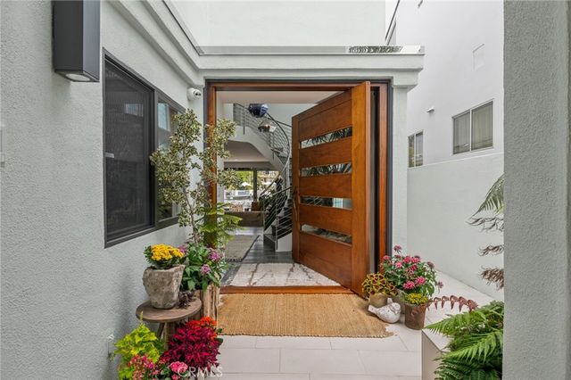 500 Harbor Island Drive, Newport Beach, CA 92660