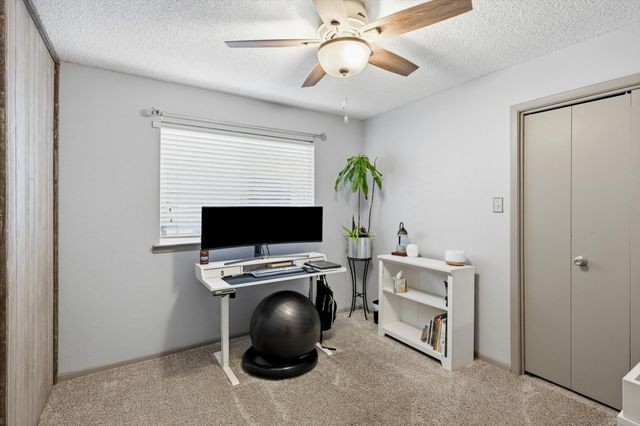 913 Harwood Terrace, Bedford, TX 76021
