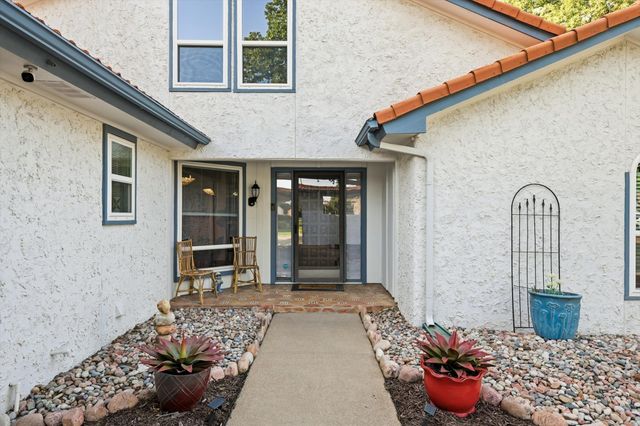 913 Harwood Terrace, Bedford, TX 76021