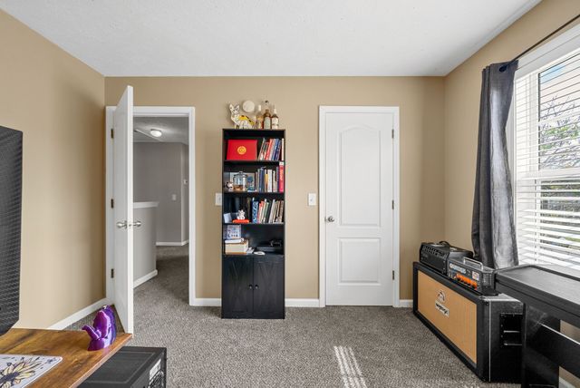 2804 Ridgepole Dr, Clarksville, TN 37040