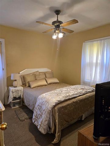 16250 Cherrylawn Street, Detroit, MI 48221