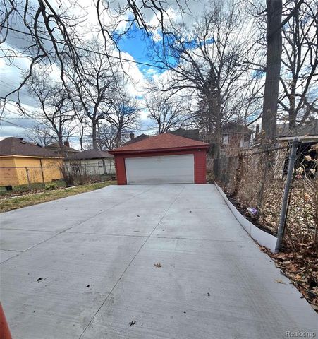 16250 Cherrylawn Street, Detroit, MI 48221