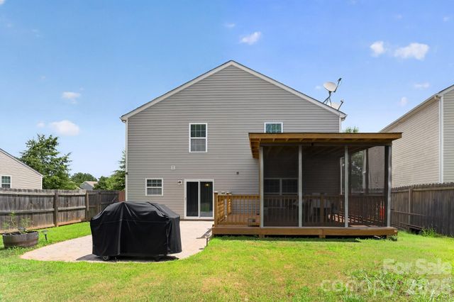 6937 Savannah Springs Drive, Charlotte, NC 28269